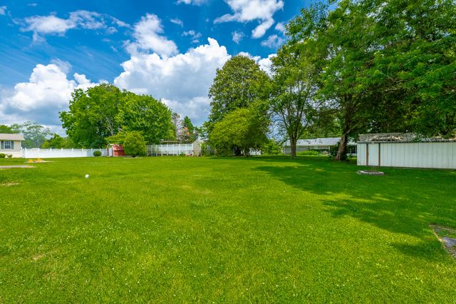 4818 Camellia Avenue NW, Cleveland, TN 37312