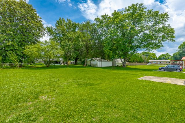 4818 Camellia Avenue NW, Cleveland, TN 37312