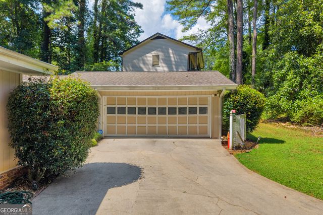 2671 Club Forest Court SE, Conyers, GA 30013