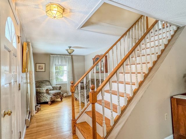 132 Poplar Street, Greenfield, MA 01301