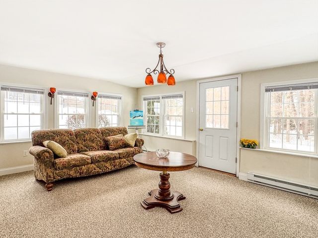 132 Poplar Street, Greenfield, MA 01301