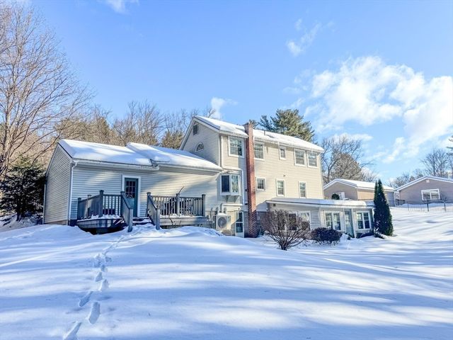 132 Poplar Street, Greenfield, MA 01301