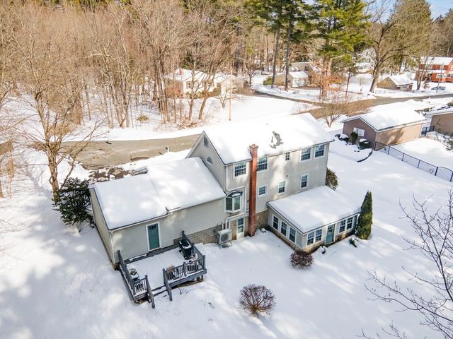 132 Poplar Street, Greenfield, MA 01301