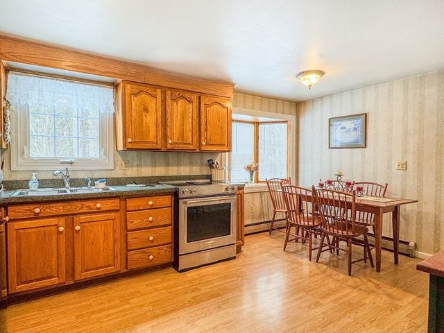132 Poplar Street, Greenfield, MA 01301