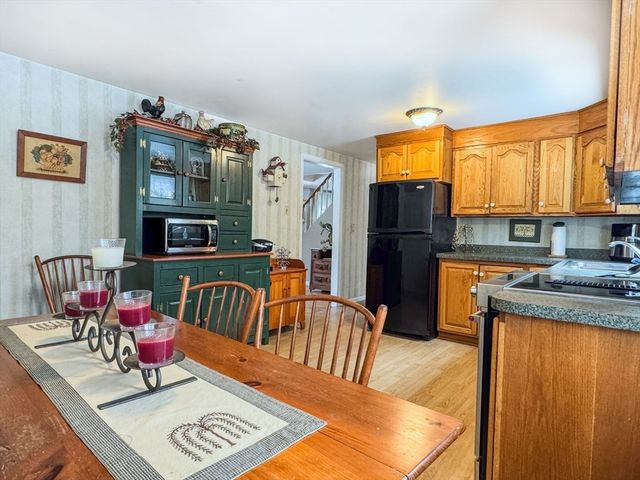 132 Poplar Street, Greenfield, MA 01301