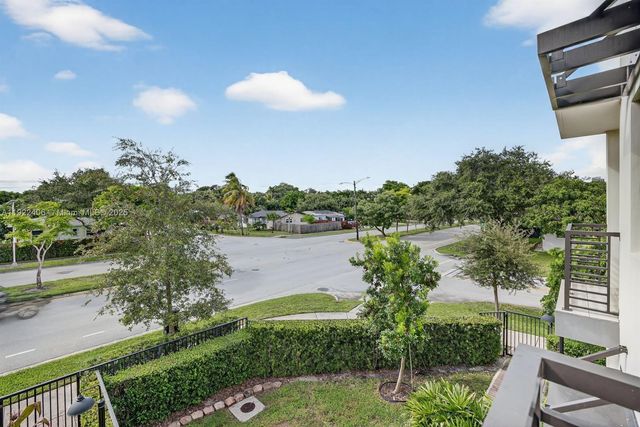 1402 SW 4th Ave, Fort Lauderdale, FL 33315