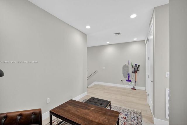 1402 SW 4th Ave, Fort Lauderdale, FL 33315