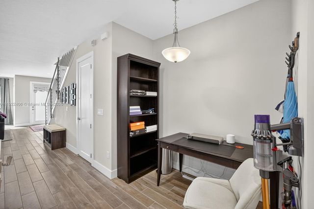 1402 SW 4th Ave, Fort Lauderdale, FL 33315