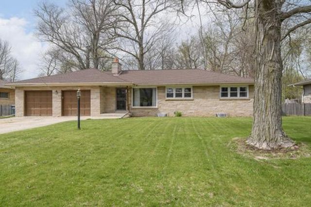 264 Vine STREET, West Bend, WI 53095