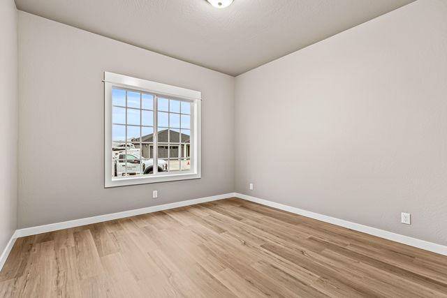 3742 Carlin Drive, Medford, OR 97504