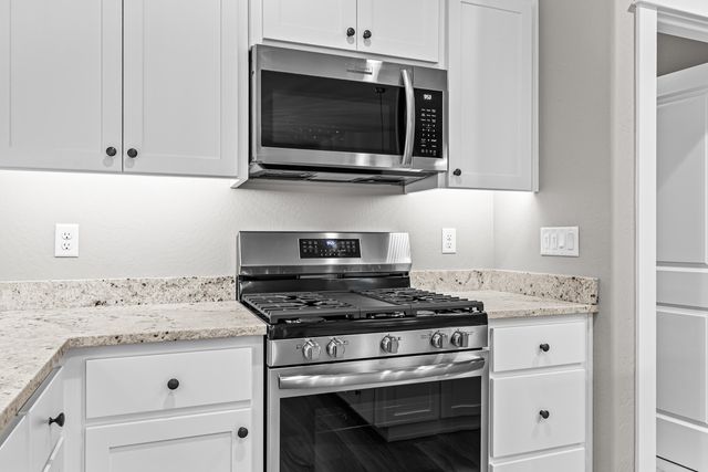 3742 Carlin Drive, Medford, OR 97504