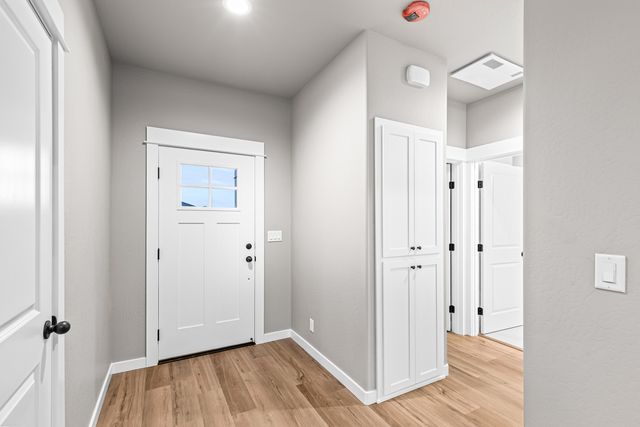 3742 Carlin Drive, Medford, OR 97504