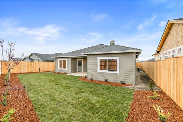 3742 Carlin Drive, Medford, OR 97504