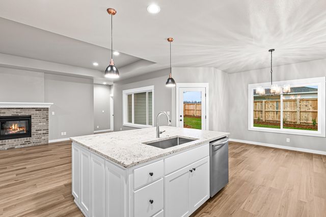 3742 Carlin Drive, Medford, OR 97504