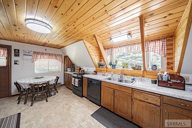 454 W 350 N, Blackfoot, ID 83221