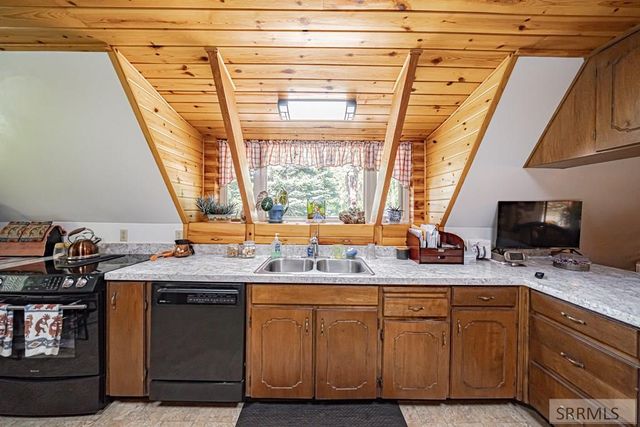 454 W 350 N, Blackfoot, ID 83221