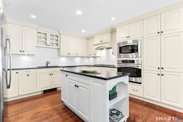24 Burr School Road, Westport, CT 06880