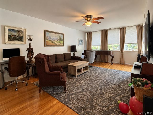 921 Colony Drive, Hartsdale, NY 10530