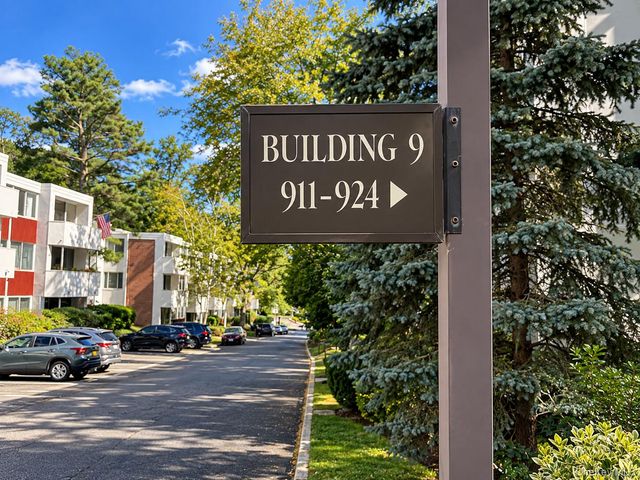 921 Colony Drive, Hartsdale, NY 10530