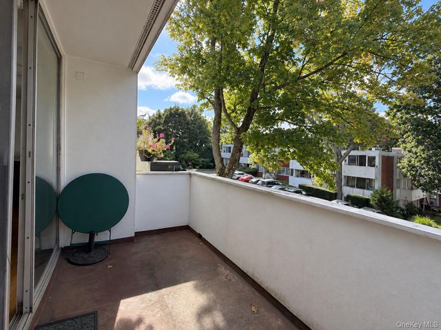 921 Colony Drive, Hartsdale, NY 10530