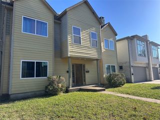 5304 E Side Avenue, Dallas, TX 75214