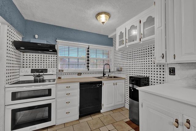 1332 NW 10TH Avenue, Amarillo, TX 79107