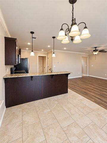 2669 N Miranda Avenue, Fayetteville, AR 72703