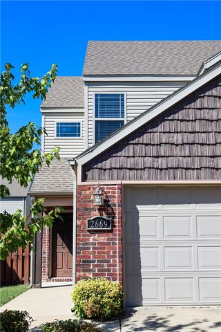 2669 N Miranda Avenue, Fayetteville, AR 72703