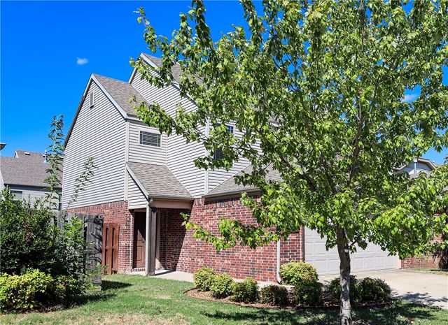 2669 N Miranda Avenue, Fayetteville, AR 72703