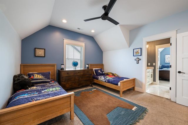 863 Shady Bluff Trl, Clarksville, TN 37043