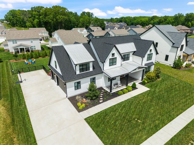 863 Shady Bluff Trl, Clarksville, TN 37043
