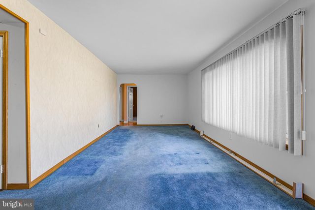 14 LONGVIEW DR, Newark, DE 19711