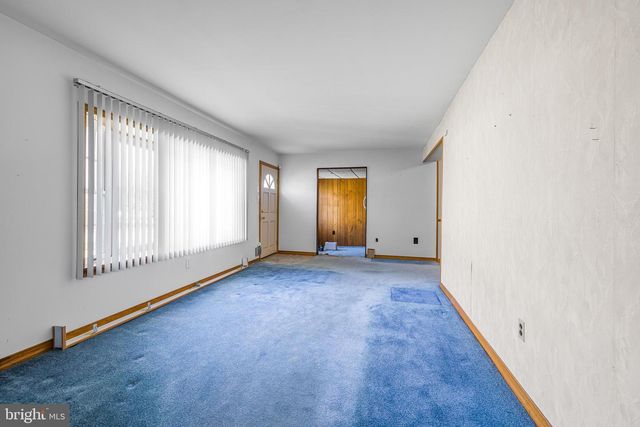 14 LONGVIEW DR, Newark, DE 19711