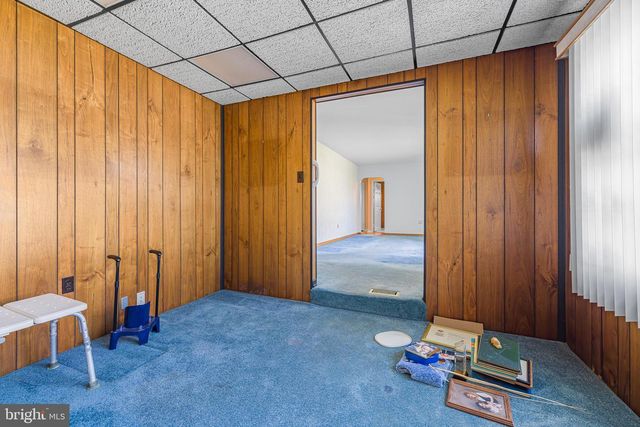 14 LONGVIEW DR, Newark, DE 19711