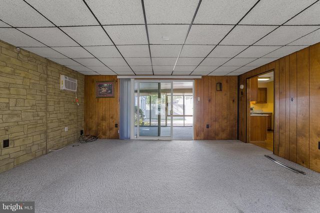 14 LONGVIEW DR, Newark, DE 19711