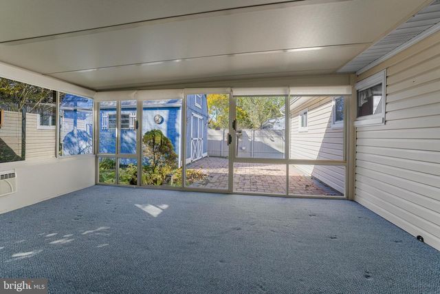 14 LONGVIEW DR, Newark, DE 19711