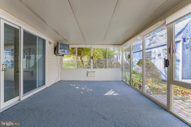 14 LONGVIEW DR, Newark, DE 19711