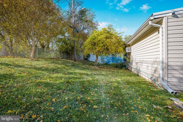 14 LONGVIEW DR, Newark, DE 19711