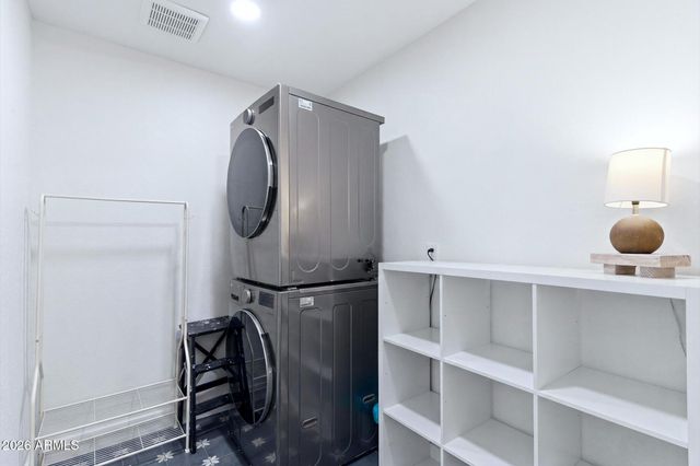 1506 E EDGEWATER Drive, Tempe, AZ 85283