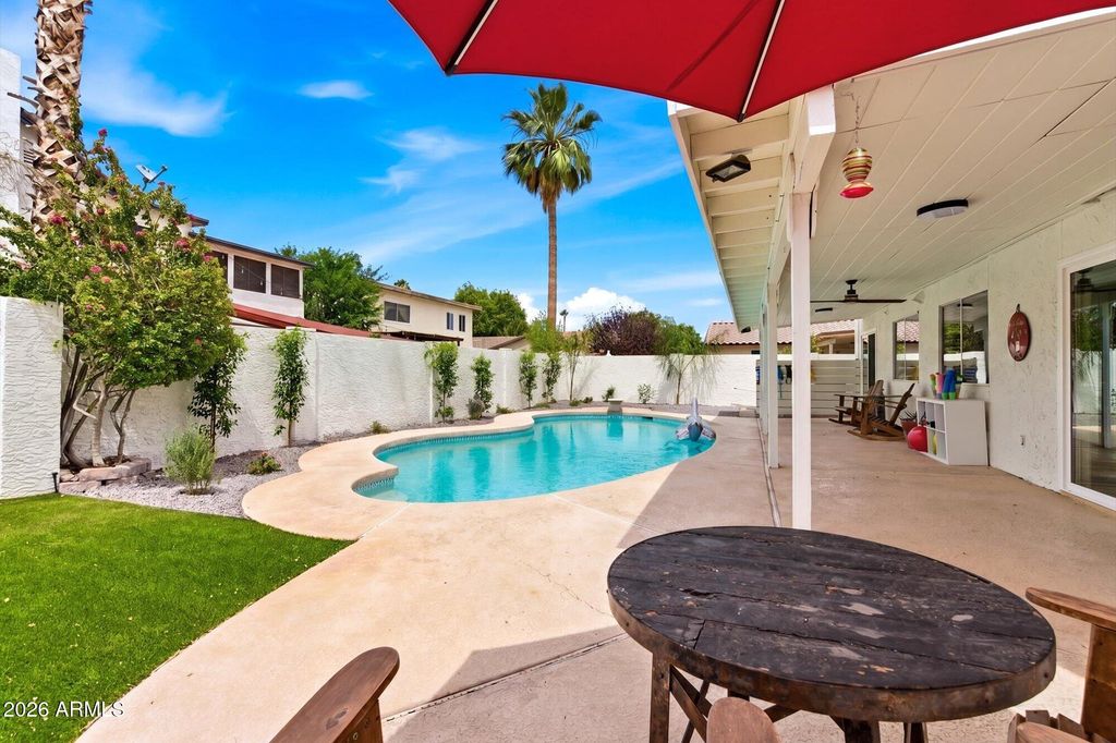 Image 3 of property listing at 1506 E EDGEWATER Drive, Tempe, AZ 85283