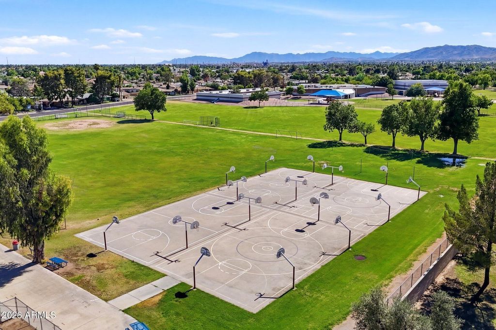 Image 36 of property listing at 1506 E EDGEWATER Drive, Tempe, AZ 85283