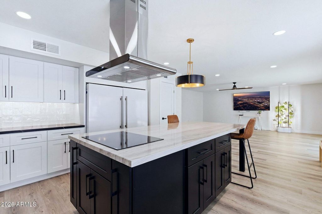 Image 9 of property listing at 1506 E EDGEWATER Drive, Tempe, AZ 85283