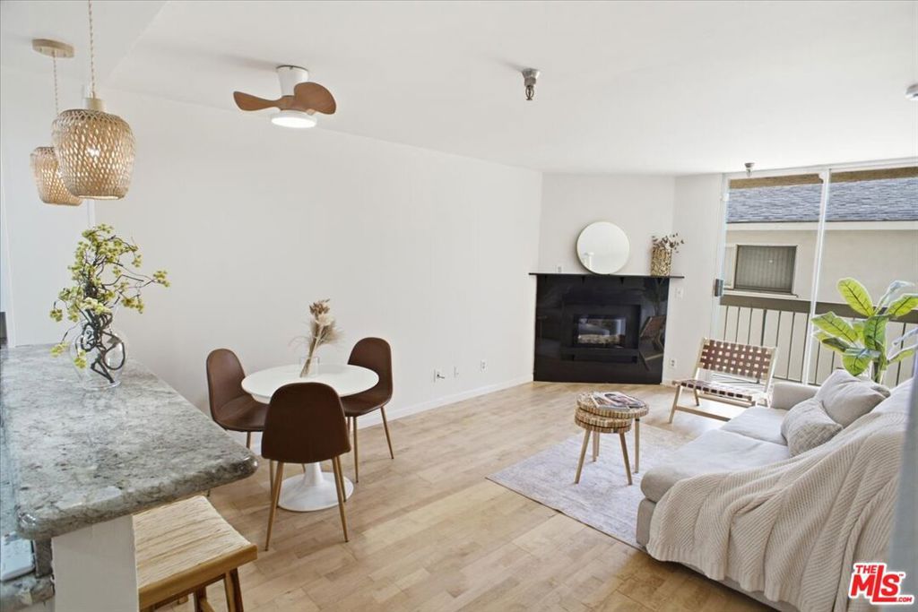 5143 Bakman Avenue 203, Los Angeles, CA 91601 — photo 2