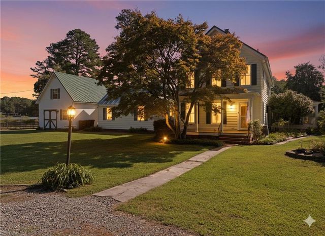 140 Morris Creek LN, Mathews, VA 23109