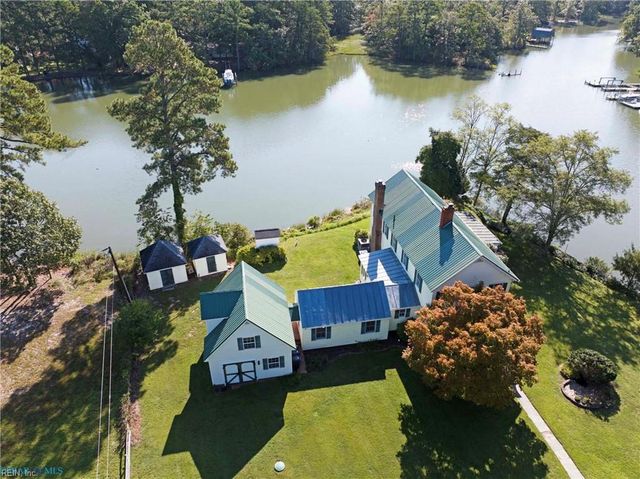 140 Morris Creek LN, Mathews, VA 23109