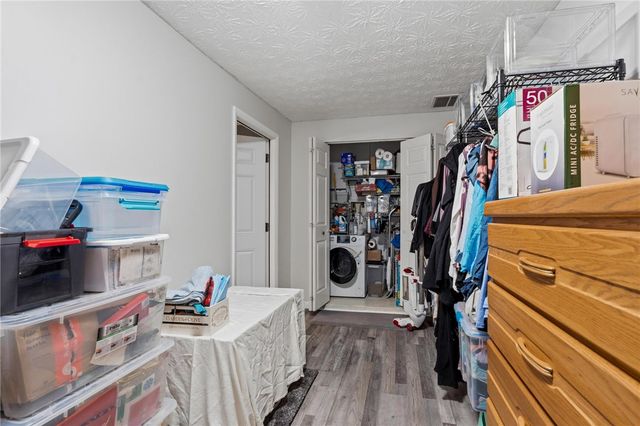 4083 Dayton Xenia Road, Beavercreek, OH 45432