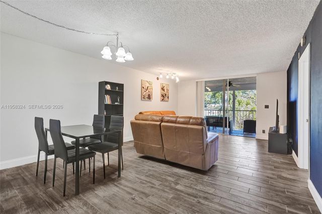 4570 NW 18th Avenue 202, Deerfield Beach, FL 33064