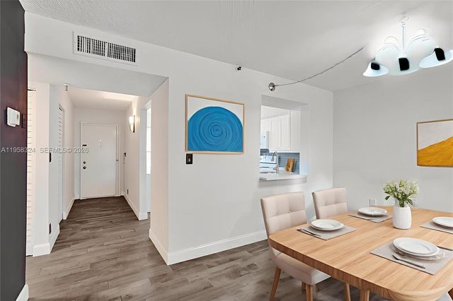 4570 NW 18th Avenue 202, Deerfield Beach, FL 33064
