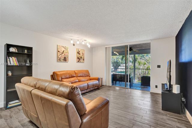 4570 NW 18th Avenue 202, Deerfield Beach, FL 33064