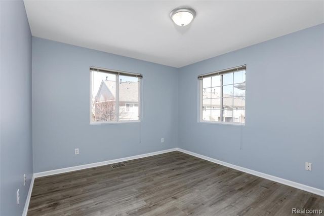 1111 Beaver Run, Troy, MI 48083